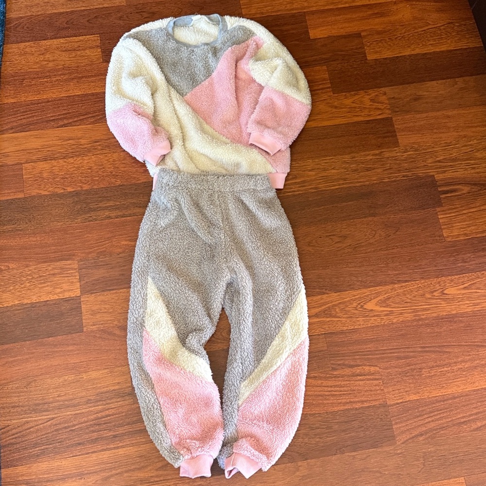 3/$12 SHEIN Kids' Cozy Knit Sweater Outfit (7Y)